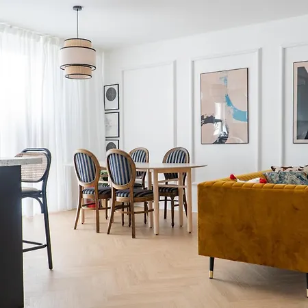 Apartment Old Town Gem Designer - Centre Location - Families - Remote Work *